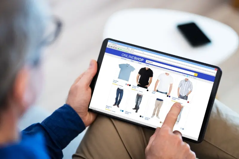 Comprar roupas online vale a pena? Confira 9 vantagens!