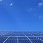 como calcular a economia anual com energia solar